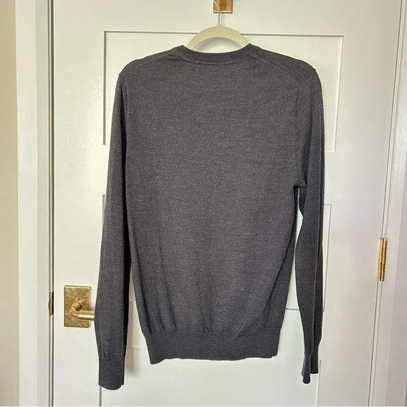 Merino V neck Grey sweater - Picture 4 of 4